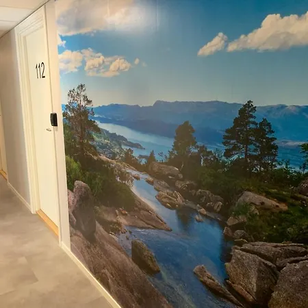 Sentrum Gasthof Husnes